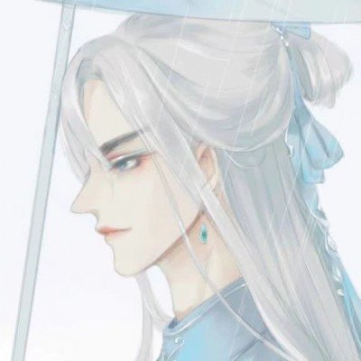 崔丽丽与丈夫携手走进法庭
